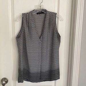 classic sleeveless shell top in hombre grey with v neck